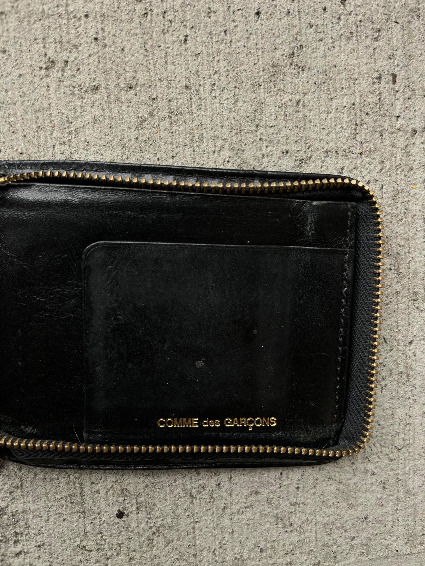 (OSFA) CDG Authentic Wallet