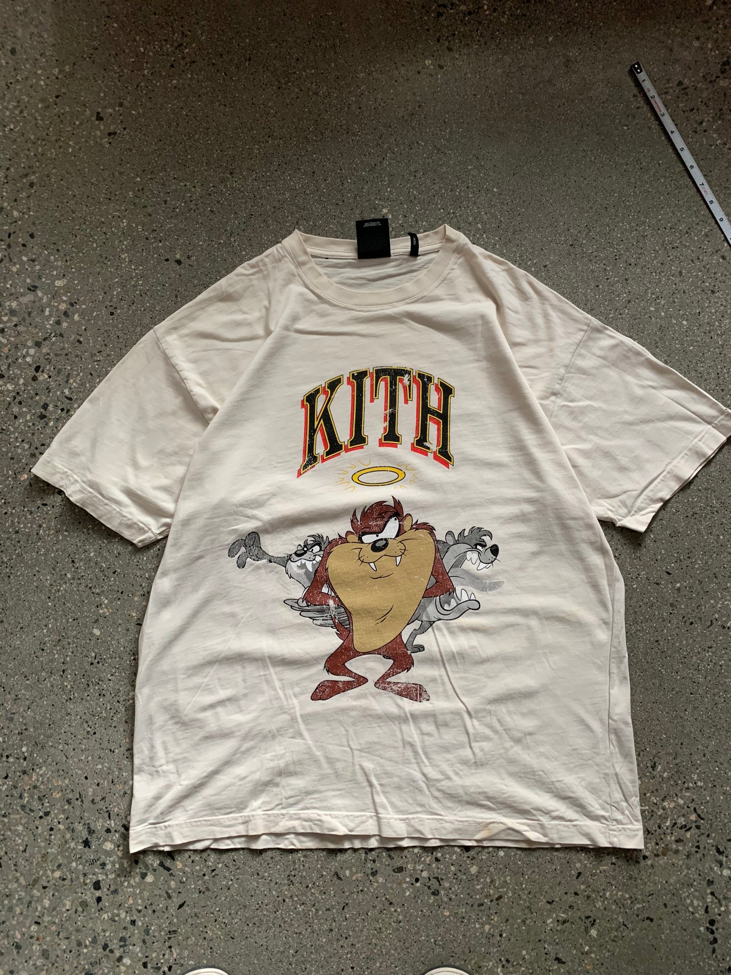 (L/XL) Kith x Looney Tunes Taz Doublesided Tee