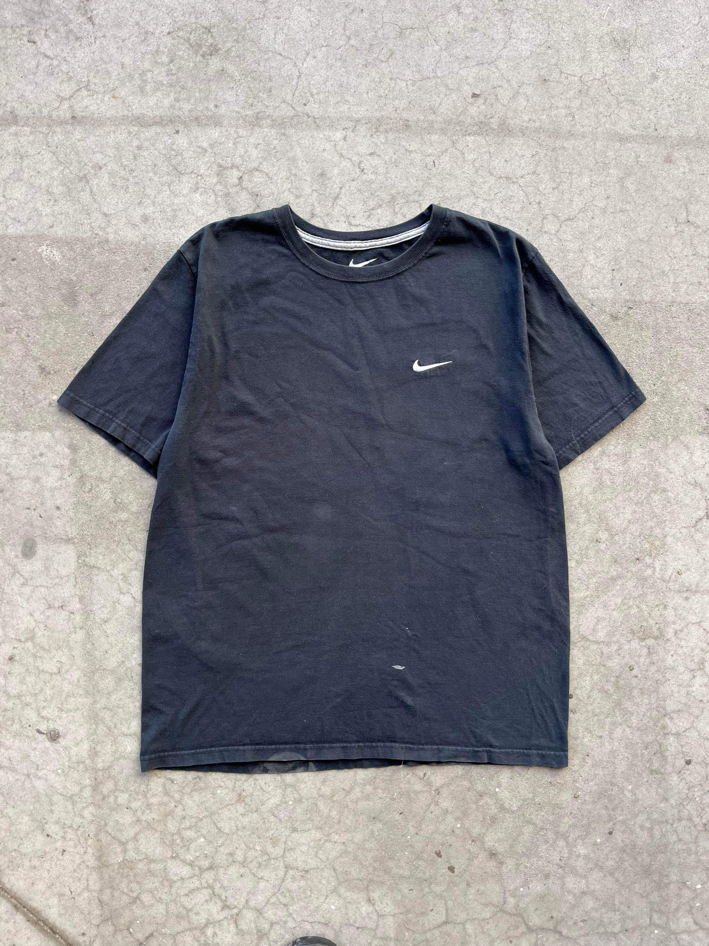 (L/XL) Nike Swoosh Tee