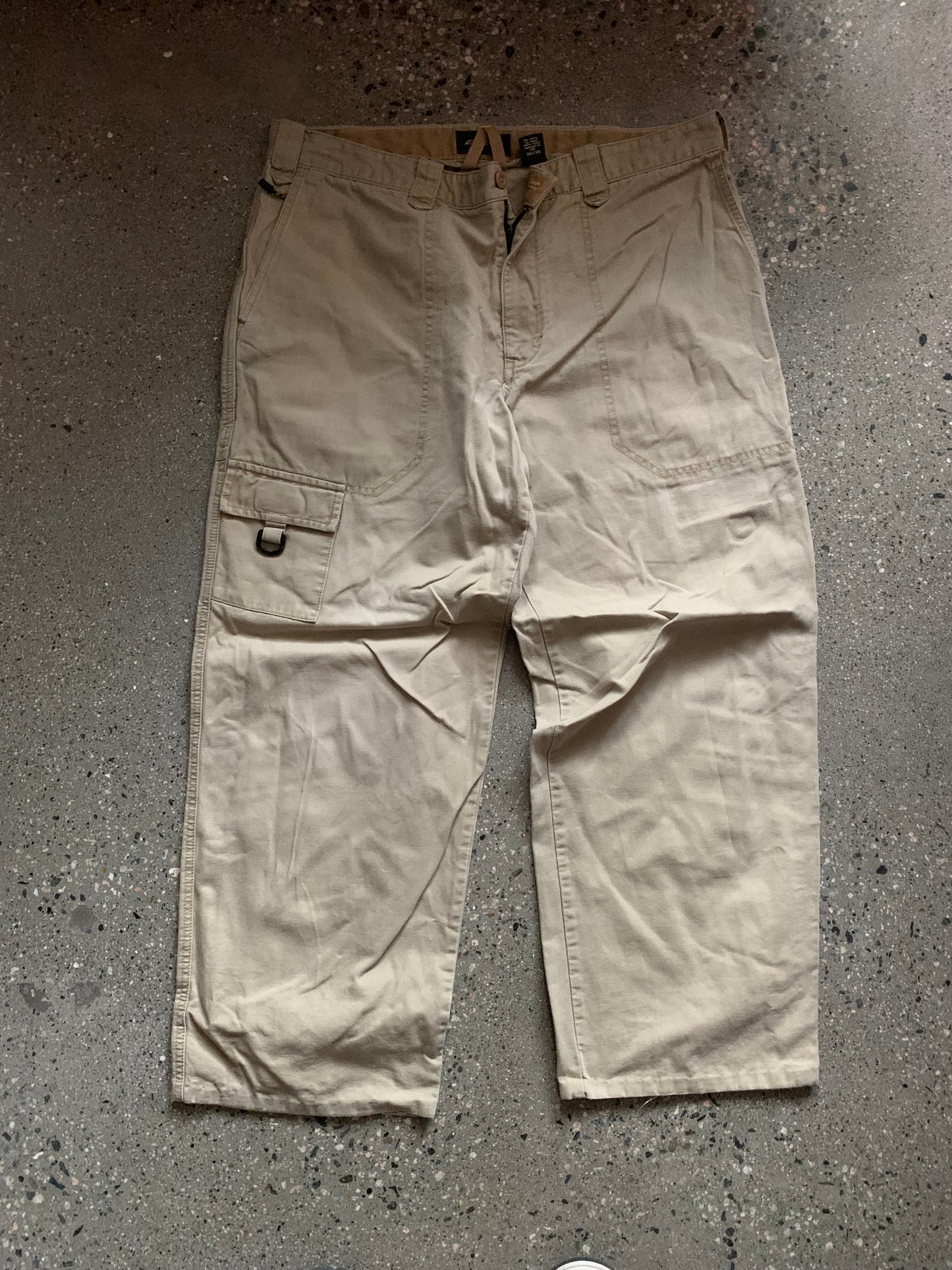 (36”) Baggy Eddie Bauer Cargos