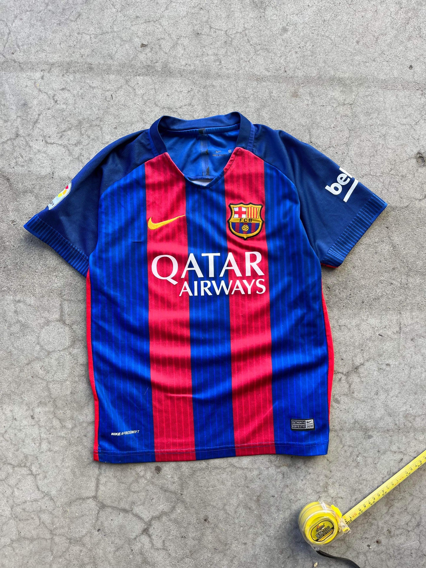 (XS/XXS) Nike Barcelona Kit Baby Tee Style