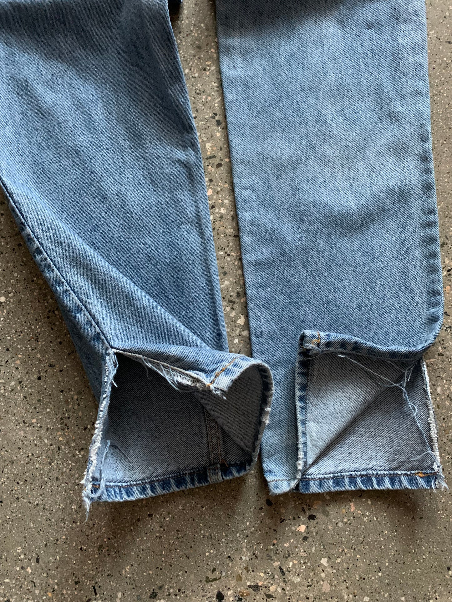 (24”) 90’s Levi’s Flared Out Denim