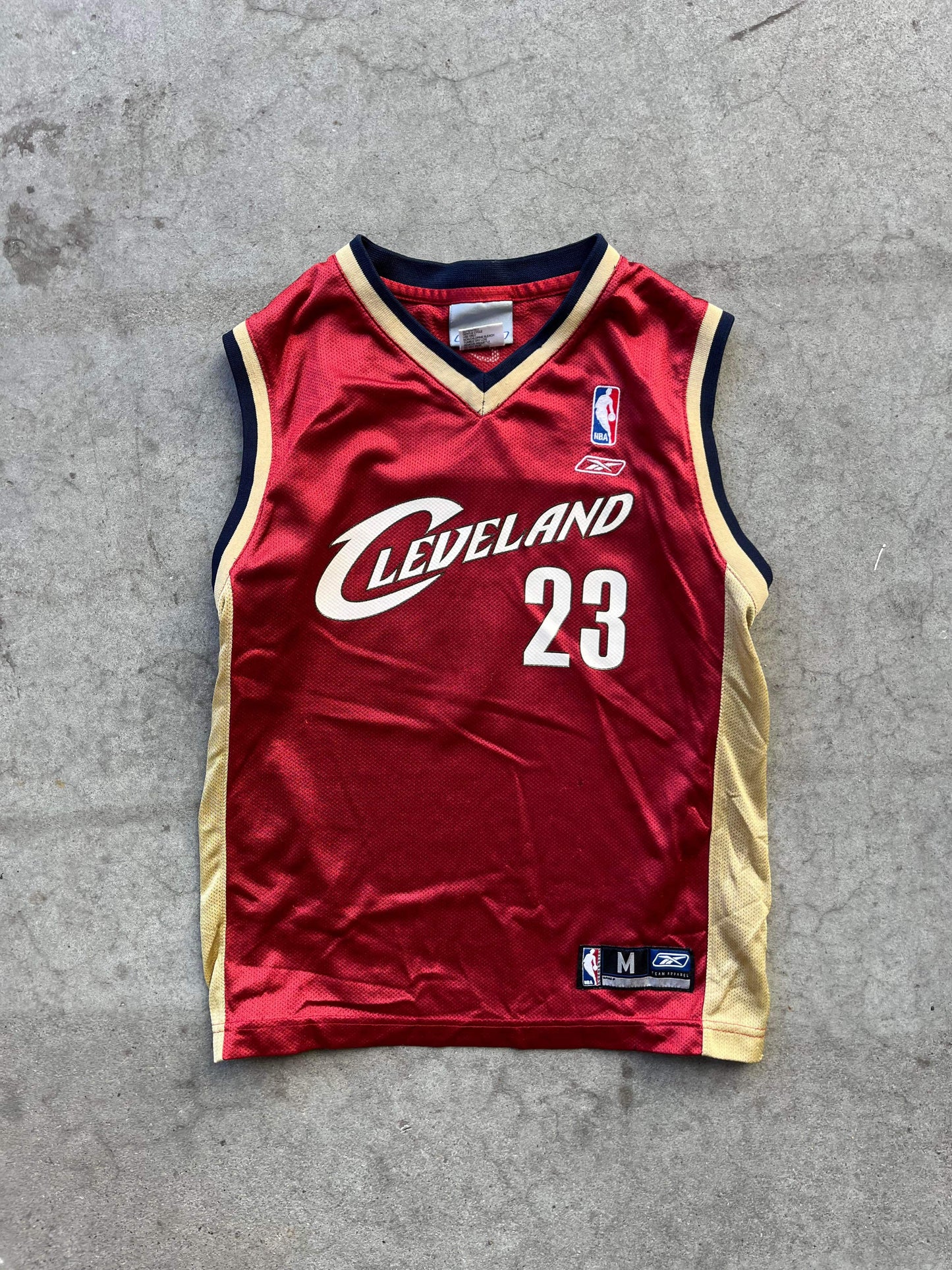 (XXS/XS) Reebok Cleveland Cavs Lebron Jersey