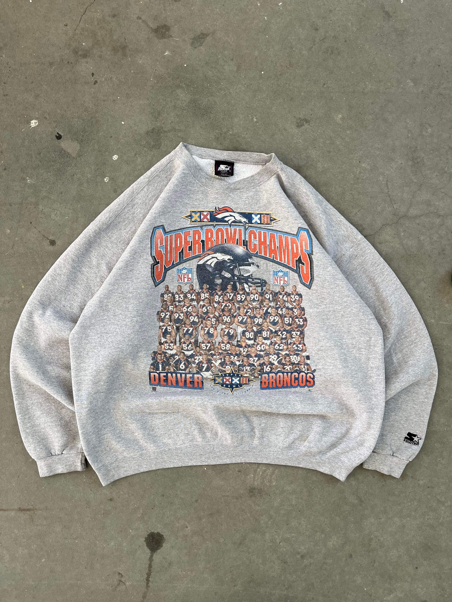 (XL) 90’s Denver Broncos Superbowl Champs Crewneck