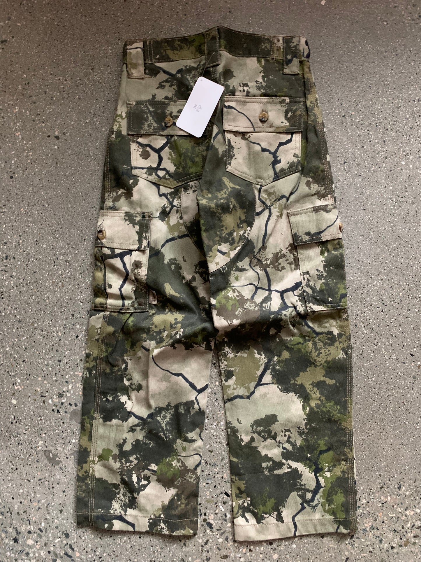 (24”) Real Tree Cargos