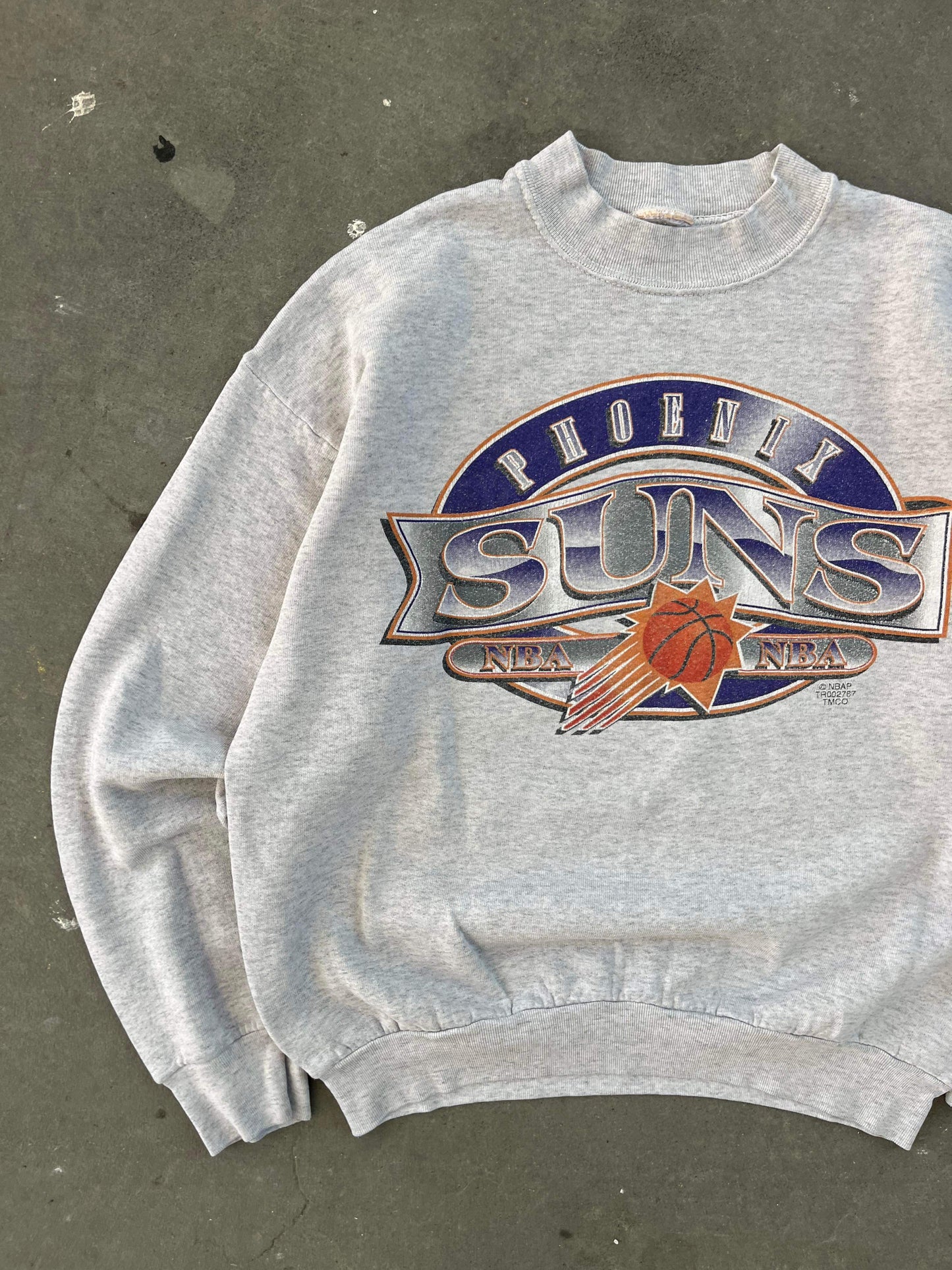 (S) 90’s Distressed Phoenix Suns NBA Crewneck