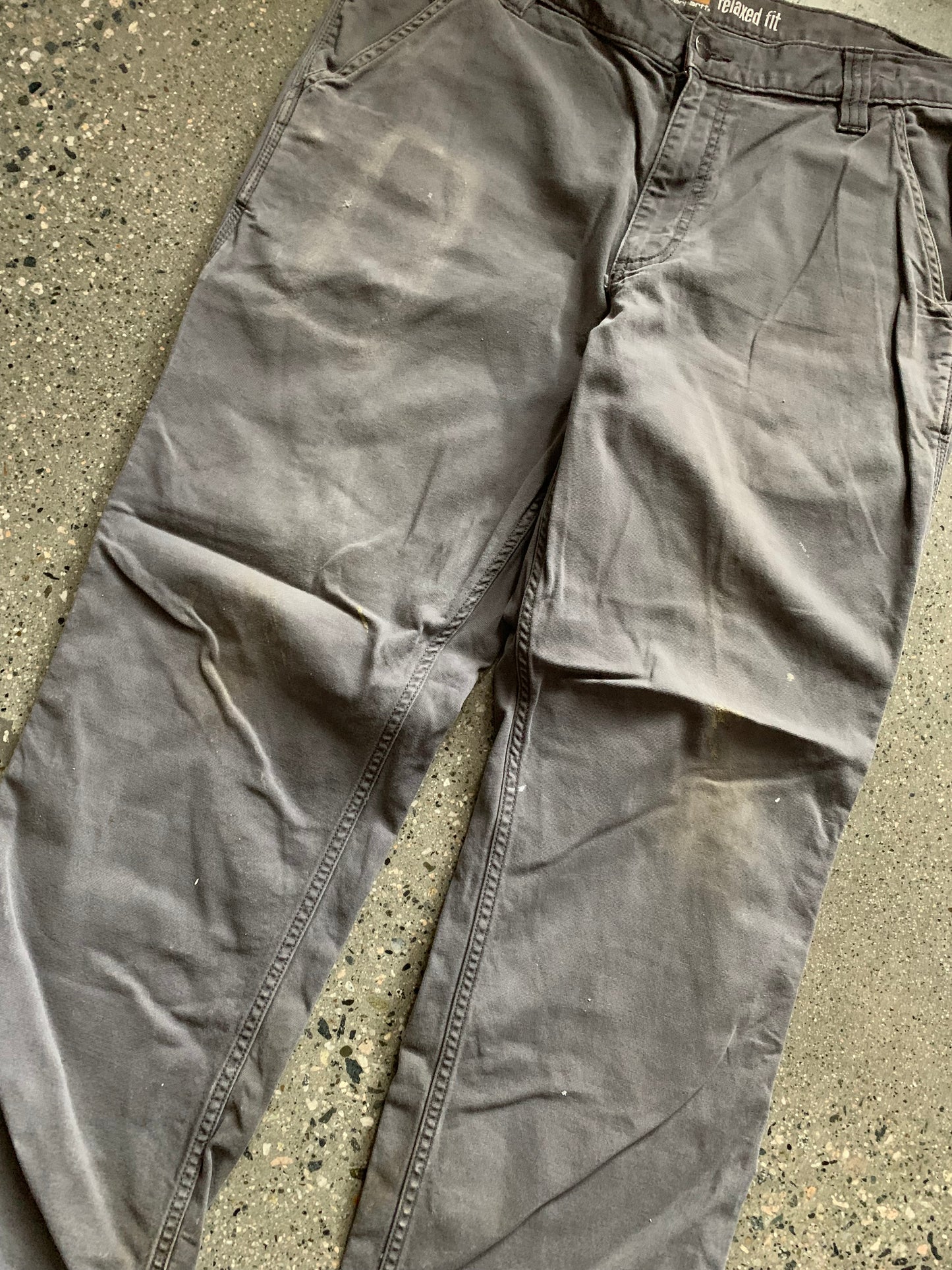 (36”) Carhartt Worked In Dungarees