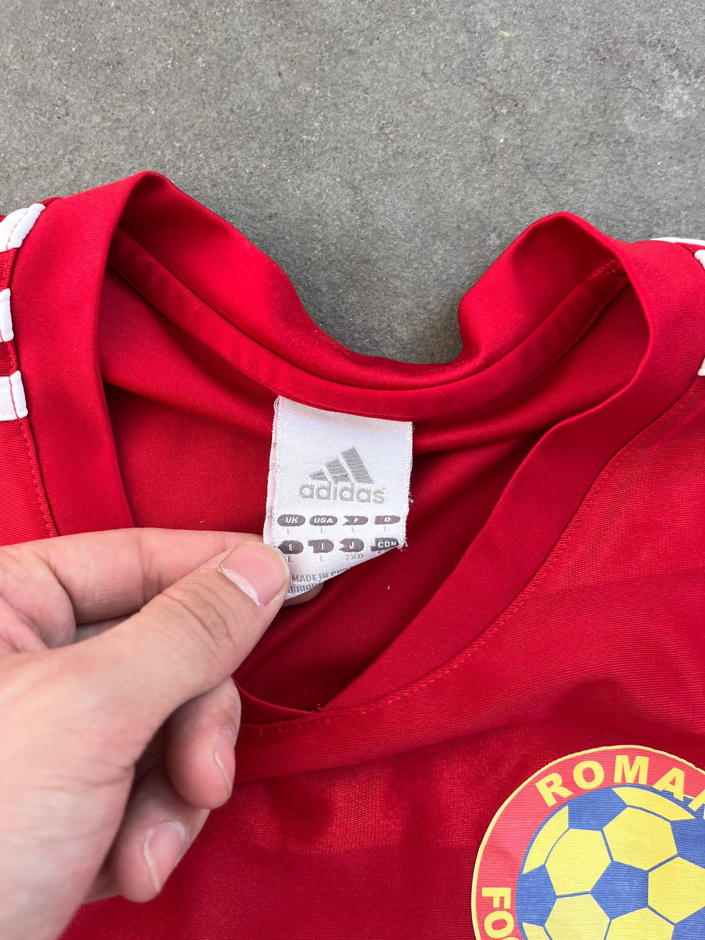 (M/L) Adidas Romania Kit