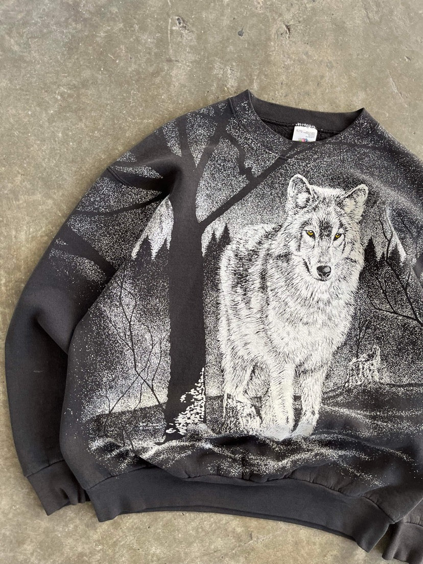 (XL) Wolf AOP CREWNECK