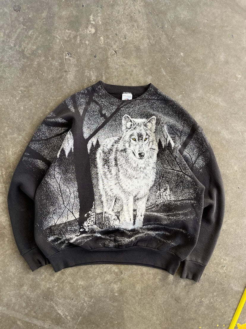 (XL) Wolf AOP CREWNECK