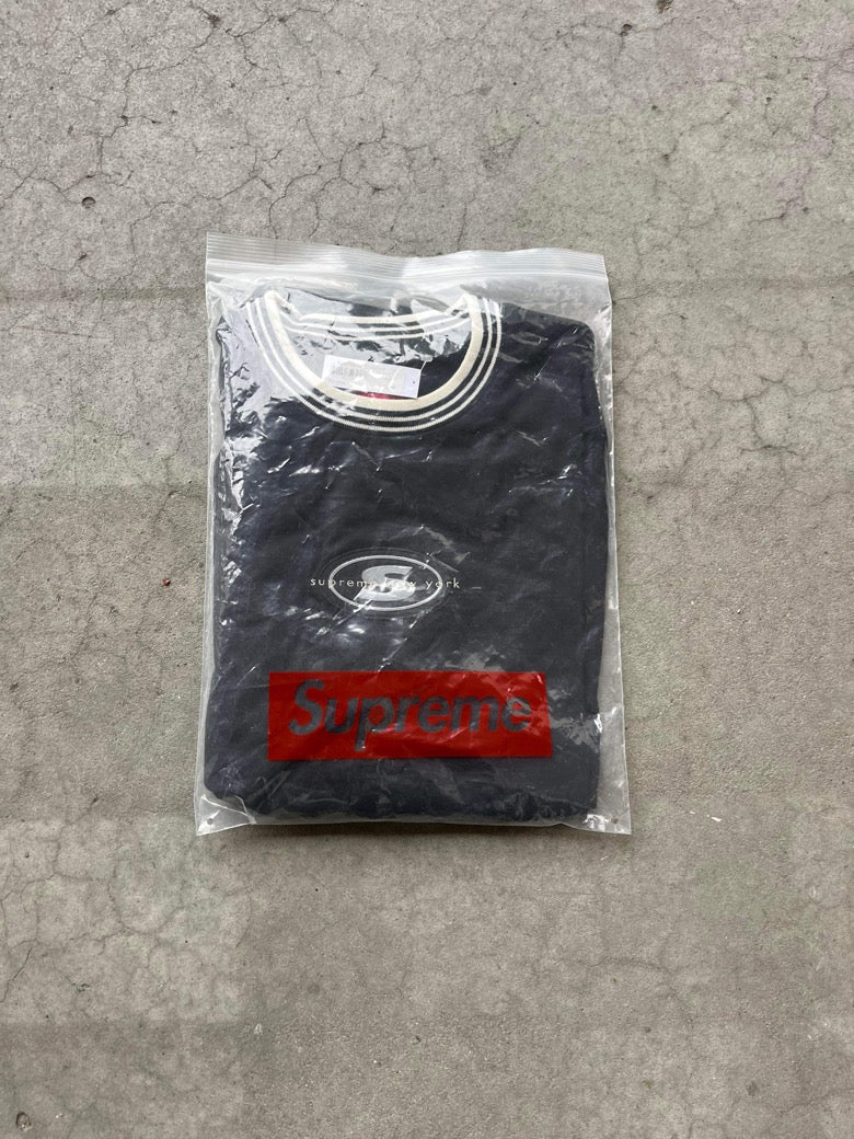 (XL) BNWT SUPREME Logo LS