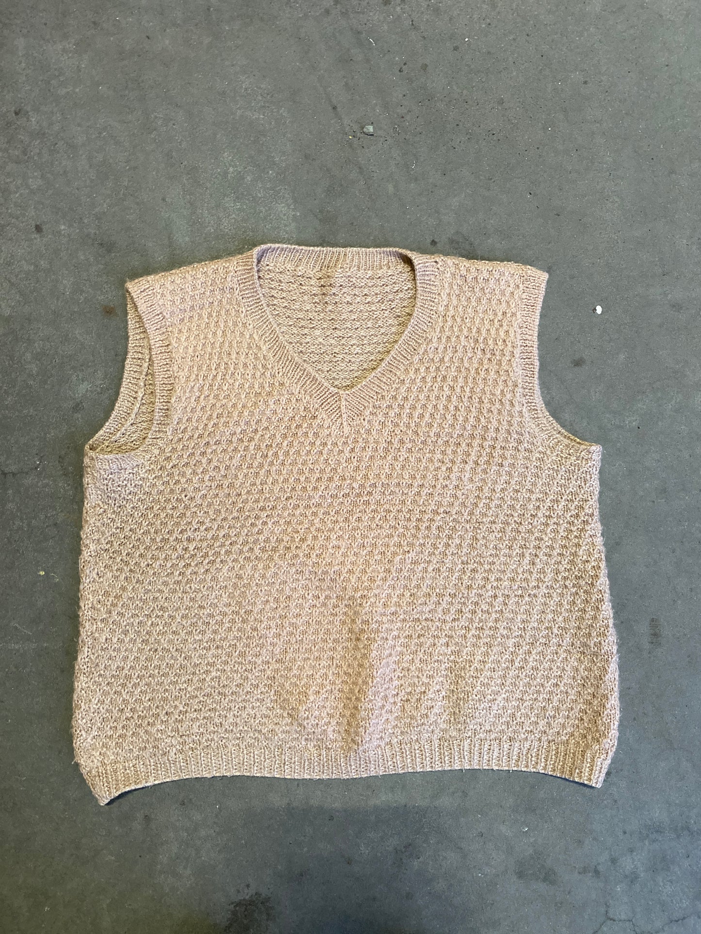 (M) Thick Cable Knit Vest